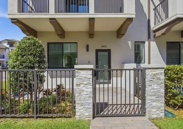 Photo 2 of Sale Pending at 4426 83rd Pkwy, Doral, FL 33166 | MLS# A12017144 | Listing updated on 2026-09-09