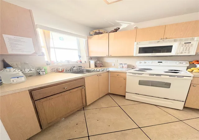 Photo 3 of Condo for sale at 8130 Sunrise Lakes Blvd #202, Sunrise, FL 33322 | MLS# A12017393 | Listing updated on 2026-09-15