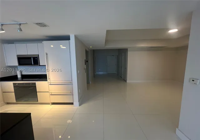Photo 3 of Condo for sale at 1010 Brickell Ave #3704, Miami, FL 33131 | MLS# A12013090 | Listing updated on 2026-09-01