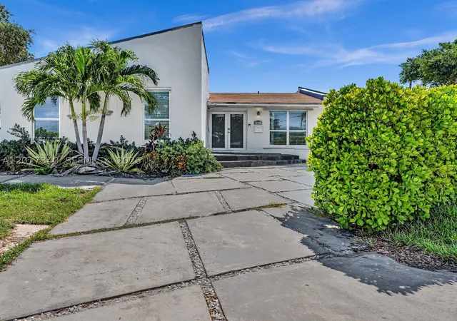 Photo 1 of Single family home for sale at 2001 Ne 122nd Rd, North Miami, FL 33181 | MLS# A12017340 | Listing updated on 2026-09-03