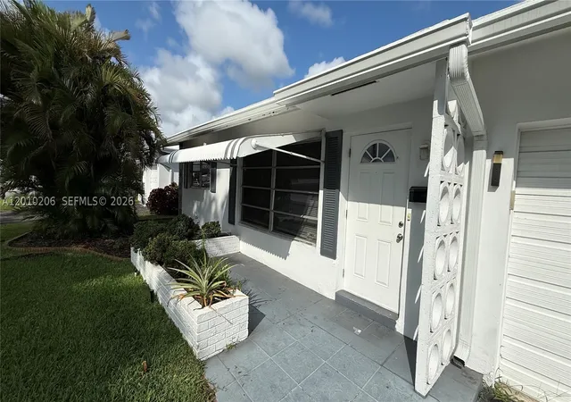 Photo 2 of Sale Pending at 3021 Nw 2nd Ave, Pompano Beach, FL 33064 | MLS# A12010206 | Listing updated on 2026-09-11