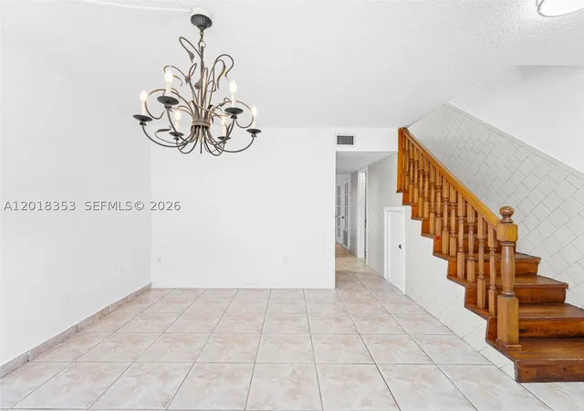 Listing Photo 5 - Condo for sale in building located at 100 Sw 110Th Ave, Miami, FL 33174 - Unit #142