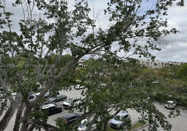 Photo 4 of Condo for sale at 7815 Camino Real #i417, Miami, FL 33143 | MLS# A12018482 | Listing updated on 2026-09-08