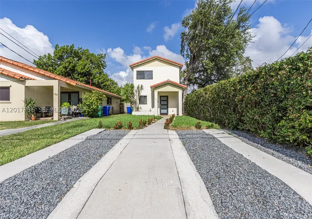 Photo 2 of Single family home for sale at 122 Sw 56th Ave, Miami, FL 33134 | MLS# A12017736 | Listing updated on 2026-09-02