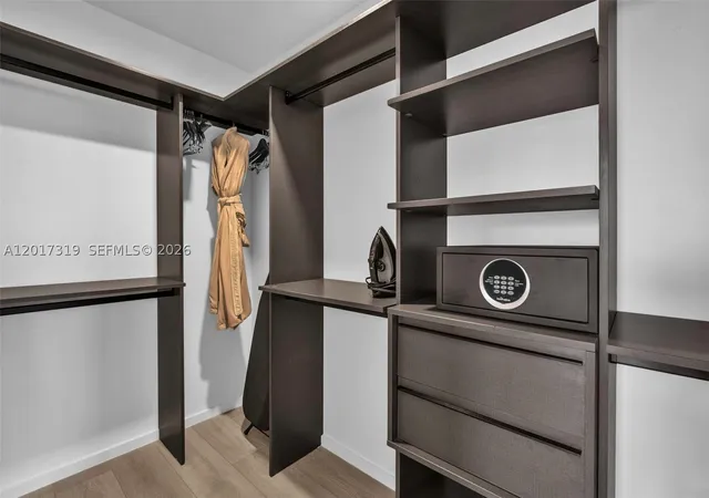 Photo 4 of Condo for sale at 398 Ne 5Th St #4701, Miami, FL 33132 | MLS# A12017319 | Listing updated on 2026-08-26