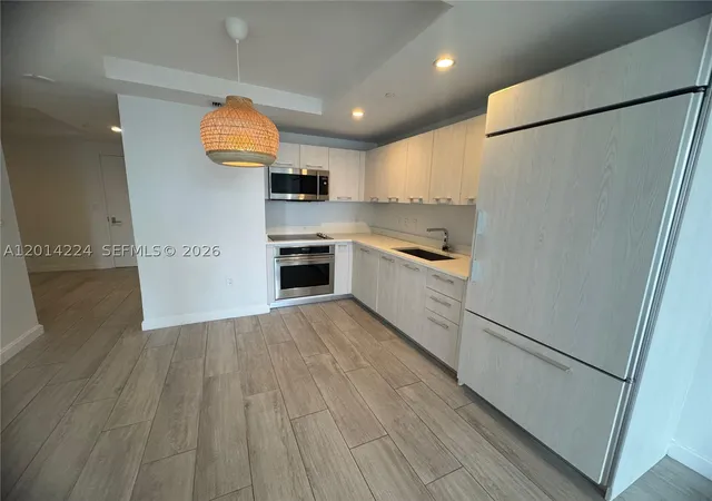 Photo 2 of Condo for sale at 45 Sw 9th St #1104, Miami, FL 33130 | MLS# A12014224 | Listing updated on 2026-09-03