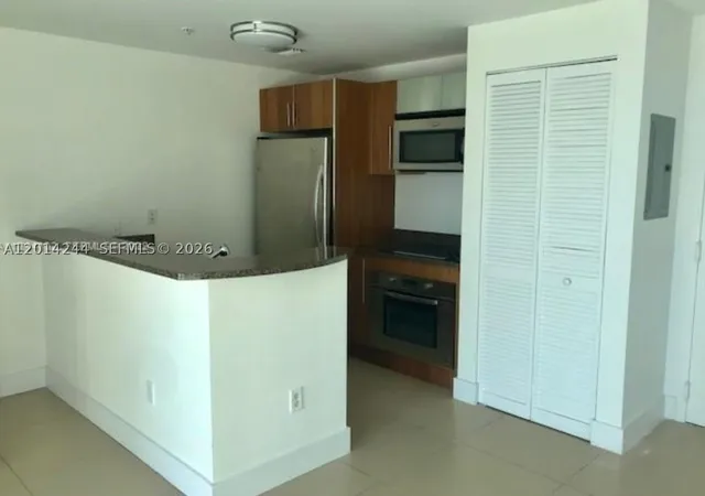 Photo 2 of Condo for sale at 300 S Biscayne Blvd #L-L32, Miami, FL 33131 | MLS# A12014244 | Listing updated on 2026-09-10