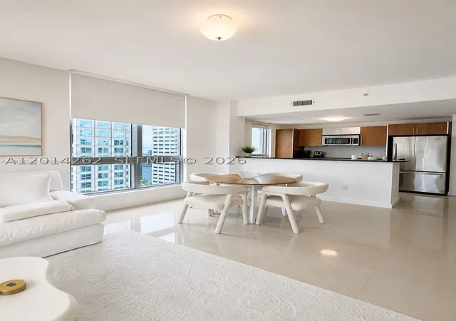 Photo 2 of Condo for sale at 300 S Biscayne Blvd #T-3701, Miami, FL 33131 | MLS# A12014262 | Listing updated on 2026-09-10