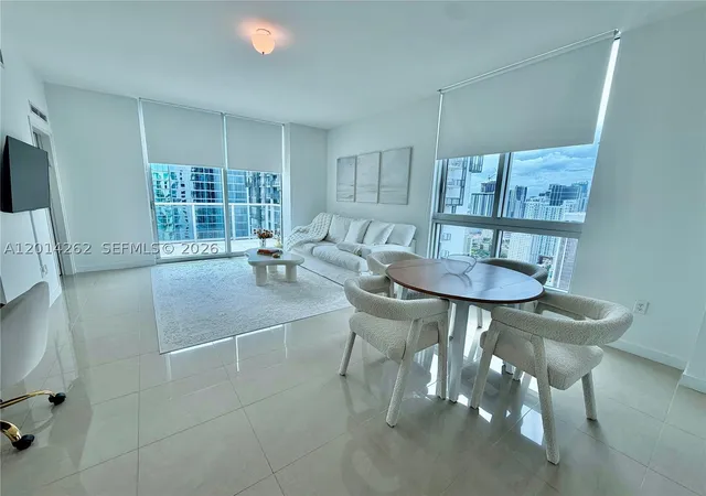 Photo 3 of Condo for sale at 300 S Biscayne Blvd #T-3701, Miami, FL 33131 | MLS# A12014262 | Listing updated on 2026-09-10