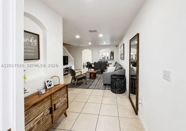 Listing Photo 3 - Condo for sale at Cazadores, Unit 17184 Sw 138Th Ct, Cazadores, Miami, FL 33177 | Built Year: 2001-2004