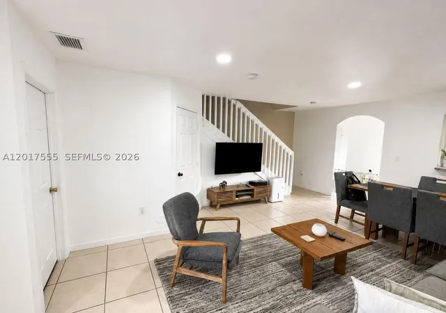 Listing Photo 4 - Condo for sale at Cazadores, Unit 17184 Sw 138Th Ct, Cazadores, Miami, FL 33177 | Built Year: 2001-2004