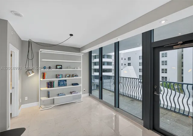 Photo 3 of Condo for sale at 1500 Ocean Dr #507, Miami Beach, FL 33139 | MLS# A12018993 | Listing updated on 2026-09-14