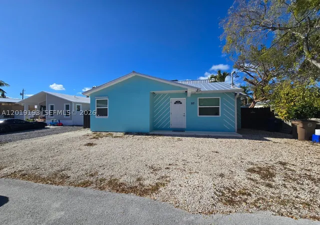 Photo 1 of Sale Pending at 37 Orange Dr, Key Largo, FL 33037 | MLS# A12019193 | Listing updated on 2026-09-04