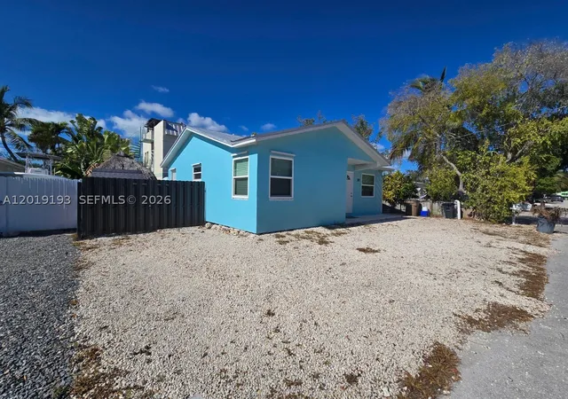 Photo 2 of Sale Pending at 37 Orange Dr, Key Largo, FL 33037 | MLS# A12019193 | Listing updated on 2026-09-04