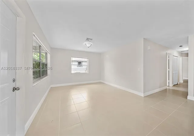Photo 2 of Single family home for sale at 429 Avenida Hermosa, West Palm Beach, FL 33405 | MLS# A12018337 | Listing updated on 2026-09-18