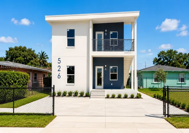 Photo 2 of Sale Pending at 526 Nw 6th St, Hallandale Beach, FL 33009 | MLS# A12019066 | Listing updated on 2026-09-29