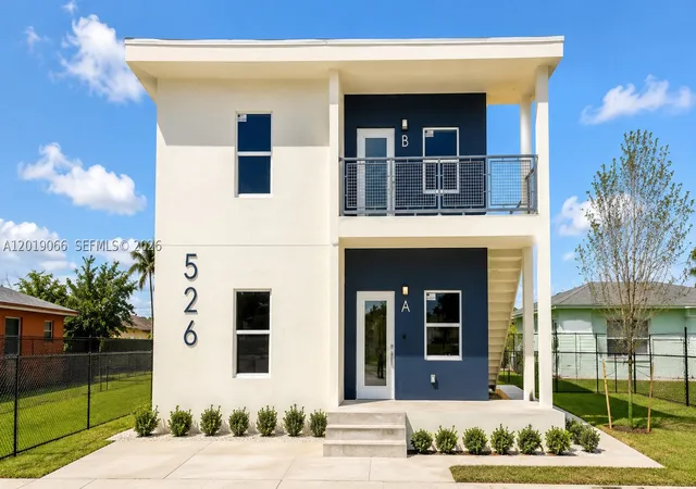 Photo 3 of Sale Pending at 526 Nw 6th St, Hallandale Beach, FL 33009 | MLS# A12019066 | Listing updated on 2026-09-29