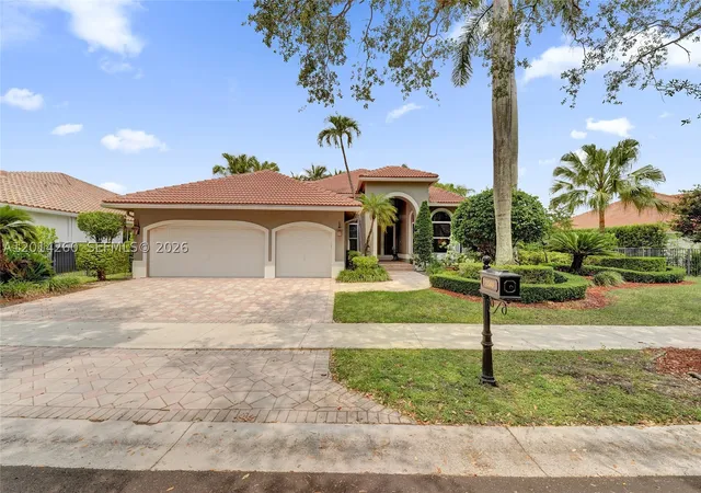 Photo 3 of Single family home for sale at 1640 Island Way, Weston, FL 33326 | MLS# A12014260 | Listing updated on 2026-09-13
