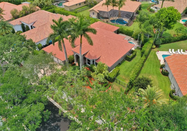 Photo 4 of Single family home for sale at 1640 Island Way, Weston, FL 33326 | MLS# A12014260 | Listing updated on 2026-09-13