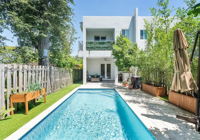 Photo 1 of Townhouse for sale at 2920 Sw 25th Ter #B, Miami, FL 33133 | MLS# A12019952 | Listing updated on 2026-09-08