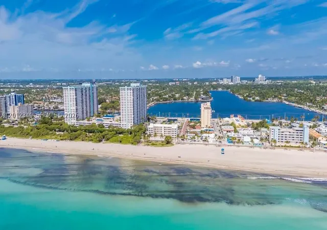 Listing Photo 1 - Condo for sale in building located at 901 S Surf Rd, Hollywood, FL 33019 - Unit #404