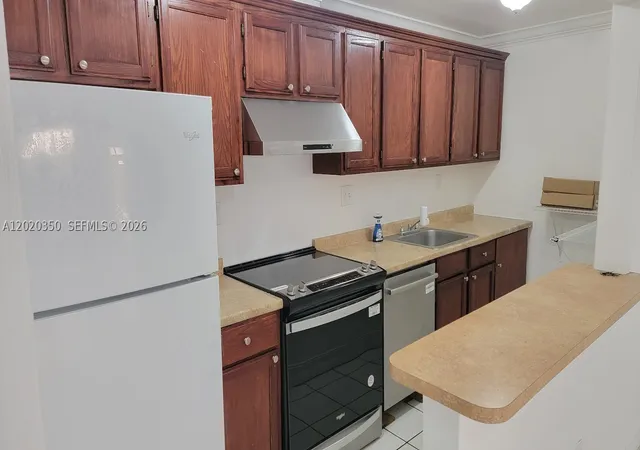 Photo 2 of Condo for sale at 4410 Nw 79th Ave #1C, Doral, FL 33166 | MLS# A12020350 | Listing updated on 2026-10-05