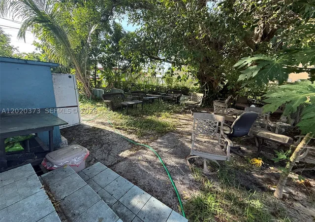 Photo 3 of Single family home for sale at 688 Sw 7Th Ter, Dania, FL 33004 | MLS# A12020373 | Listing updated on 2026-09-10