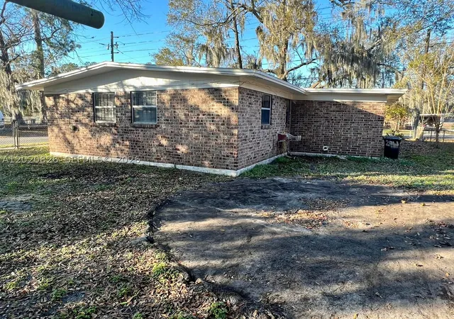 Photo 2 of Single family home for sale at 2644 West, Jacksonville, FL 32204 | MLS# A12020826 | Listing updated on 2026-09-04