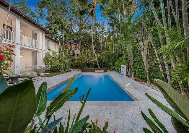 Photo 2 of Mansion for sale at 4196 S Douglas Rd, Miami, FL 33133 | MLS# A12020056 | Listing updated on 2026-10-03