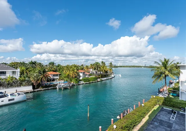 Photo 2 of Condo for sale at 10180 W Bay Harbor Dr #4A, Bay Harbor Islands, FL 33154 | MLS# A12021103 | Listing updated on 2026-09-09