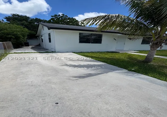 Photo 3 of Single family home for sale at 15023 Sw 302nd Ter, Homestead, FL 33033 | MLS# A12021321 | Listing updated on 2026-09-10