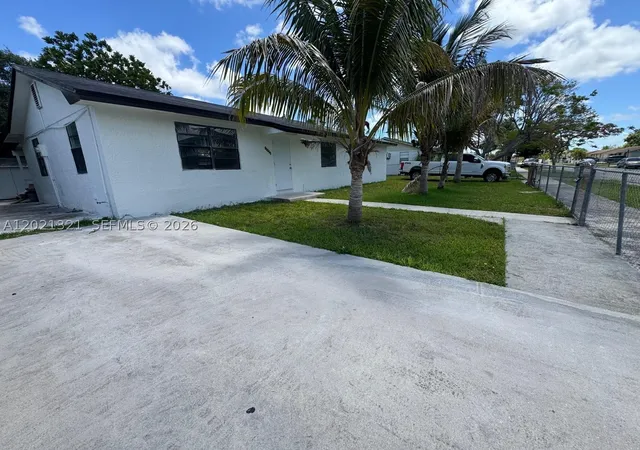Photo 4 of Single family home for sale at 15023 Sw 302Nd Ter, Homestead, FL 33033 | MLS# A12021321 | Listing updated on 2026-09-21