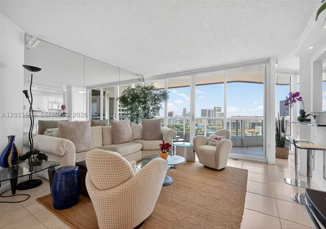 Photo 3 of Condo for sale at 21205 Yacht Club Dr #2409, Aventura, FL 33180 | MLS# A12011553 | Listing updated on 2026-09-01