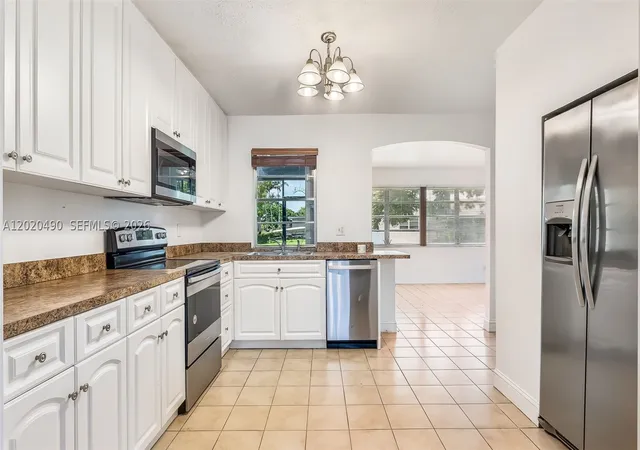 Photo 3 of Single family home for sale at 500 Nw 96th Ter, Pembroke Pines, FL 33024 | MLS# A12020490 | Listing updated on 2026-09-14