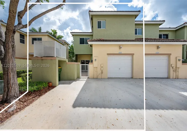 Photo 2 of Sale Pending at 2343 Se 16th Pl, Homestead, FL 33035 | MLS# A12021589 | Listing updated on 2026-08-27