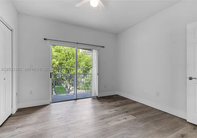 Photo 3 of Townhouse for sale at 2312 Se 21st St #2312, Homestead, FL 33035 | MLS# A12021081 | Listing updated on 2026-08-26