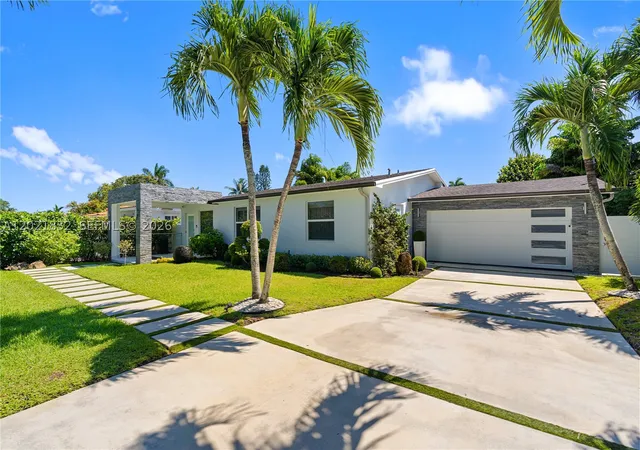 Photo 3 of Single family home for sale at 14441 S Biscayne River Rd, Miami, FL 33161 | MLS# A12021832 | Listing updated on 2026-09-10
