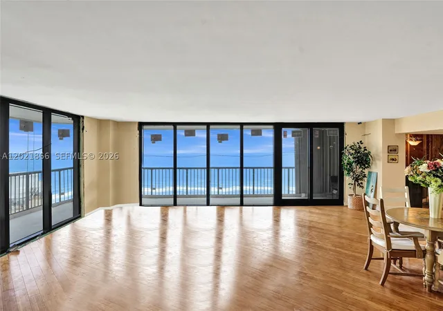 Listing Photo 4 - Condo for sale in building located at 1800 S Ocean Blvd, Lauderdale-by-the-Sea, FL 33062 - Unit #1012