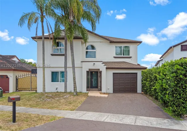 Photo 1 of Single family home for sale at 15530 Sw 59th St, Miami, FL 33193 | MLS# A12022245 | Listing updated on 2026-10-04