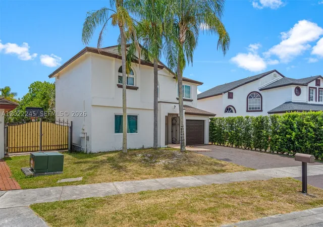 Photo 2 of Single family home for sale at 15530 Sw 59th St, Miami, FL 33193 | MLS# A12022245 | Listing updated on 2026-10-04