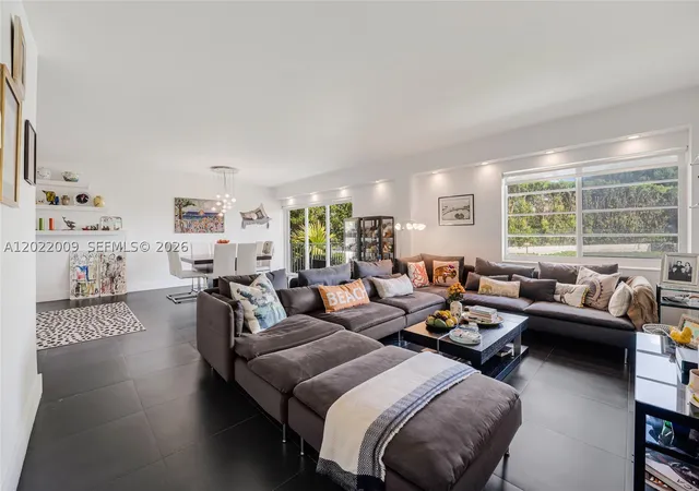 Photo 2 of Condo for sale at 1700 Ne 105th St #108, Miami Shores, FL 33138 | MLS# A12022009 | Listing updated on 2026-09-17