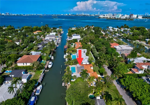 Photo 3 of Single family home for sale at 1141 Ne 90th St, Miami, FL 33138 | MLS# A12022508 | Listing updated on 2026-08-26