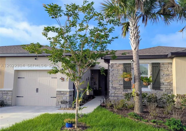 Photo 2 of Townhouse for sale at 5103 Joyous Pl, Fort Pierce, FL 34947 | MLS# A12022314 | Listing updated on 2026-09-02