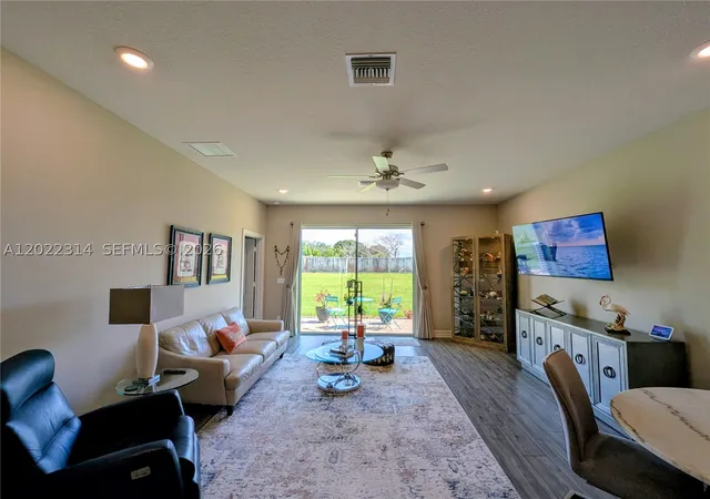 Photo 3 of Townhouse for sale at 5103 Joyous Pl, Fort Pierce, FL 34947 | MLS# A12022314 | Listing updated on 2026-09-02