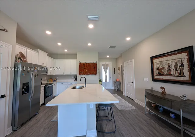 Photo 4 of Townhouse for sale at 5103 Joyous Pl, Fort Pierce, FL 34947 | MLS# A12022314 | Listing updated on 2026-09-02