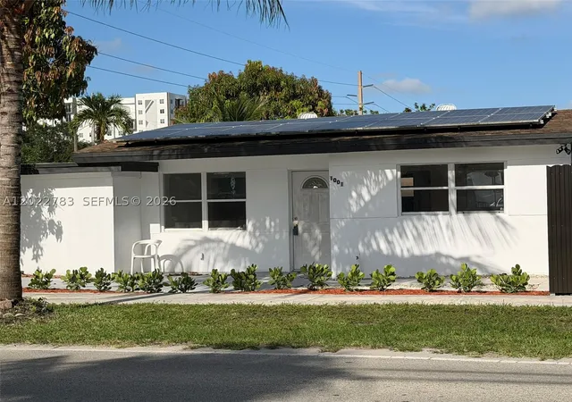 Photo 2 of Sale Pending at 1001 S 62nd Ave, Hollywood, FL 33023 | MLS# A12022783 | Listing updated on 2026-09-07