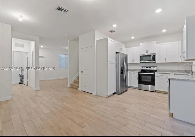 Photo 3 of Townhouse for sale at 2474 Se 10th Ct, Homestead, FL 33035 | MLS# A12022813 | Listing updated on 2026-09-04