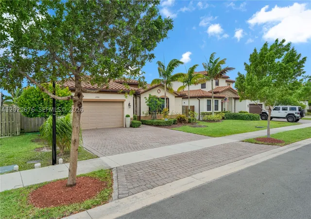 Photo 3 of Single family home for sale at 2484 Se 1st St, Homestead, FL 33033 | MLS# A12022676 | Listing updated on 2026-08-28