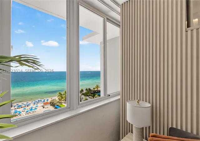 Listing Photo 4 - Condo for sale in building located at 19201 Collins Ave, Sunny Isles Beach, FL 33160 - Unit #949