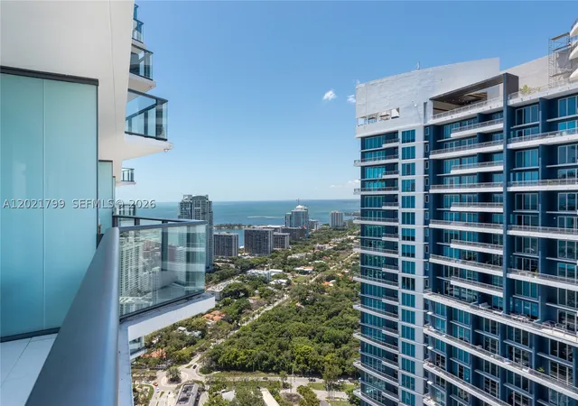 Photo 4 of Condo for sale at 1300 S Miami Ave #4709, Miami, FL 33130 | MLS# A12021799 | Listing updated on 2026-09-15